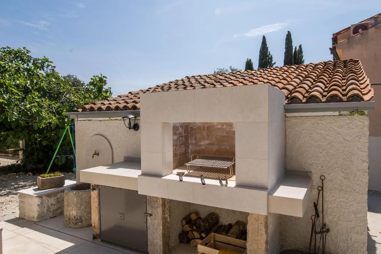 Holiday home Casa Viko Villa Premantura