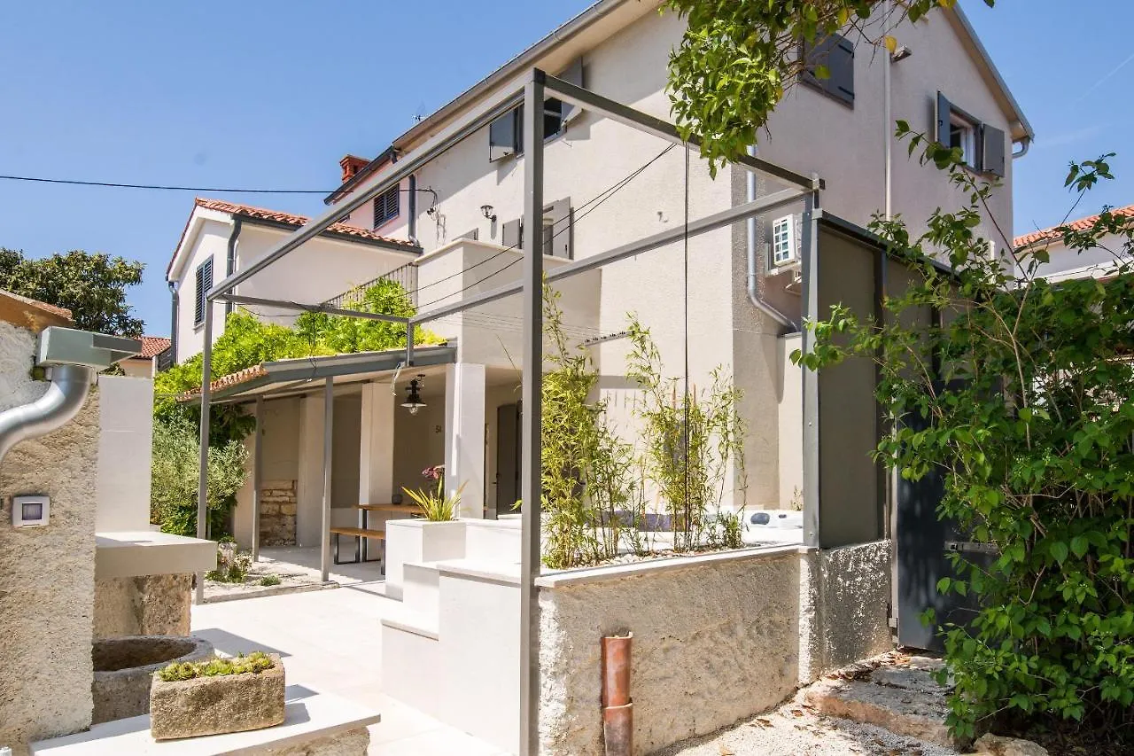 Casa Viko Villa Premantura 0*,  Croatia